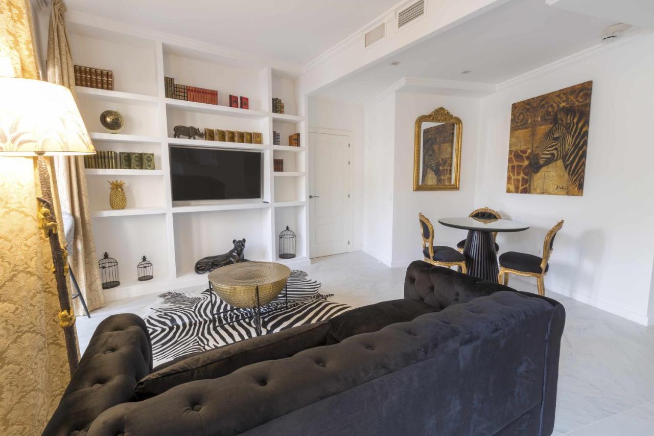 The Clock House Luxury Urban Suites Málaga Cameră foto